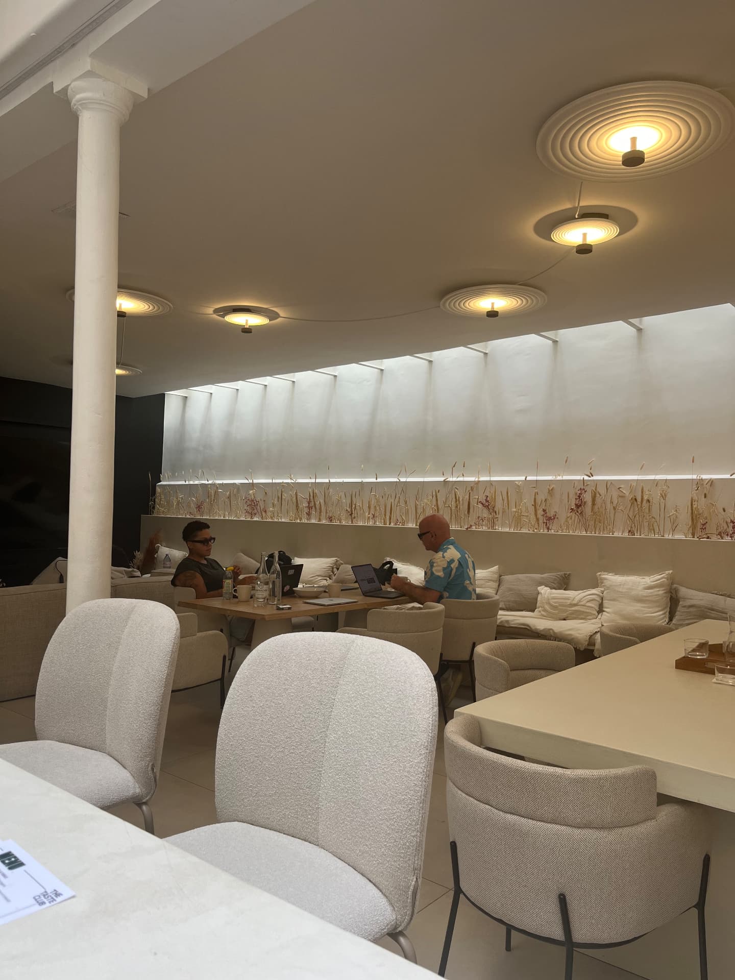 Espace de travail lors d'un atelier commercial